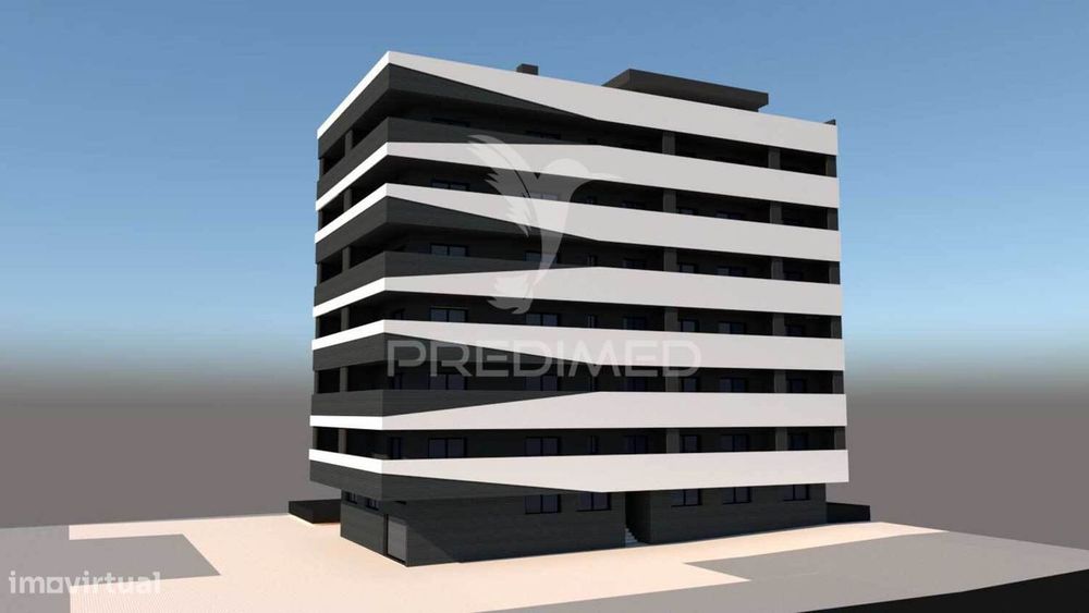T2 em Monte Gordo, em edifício na 2ª linha com piscina