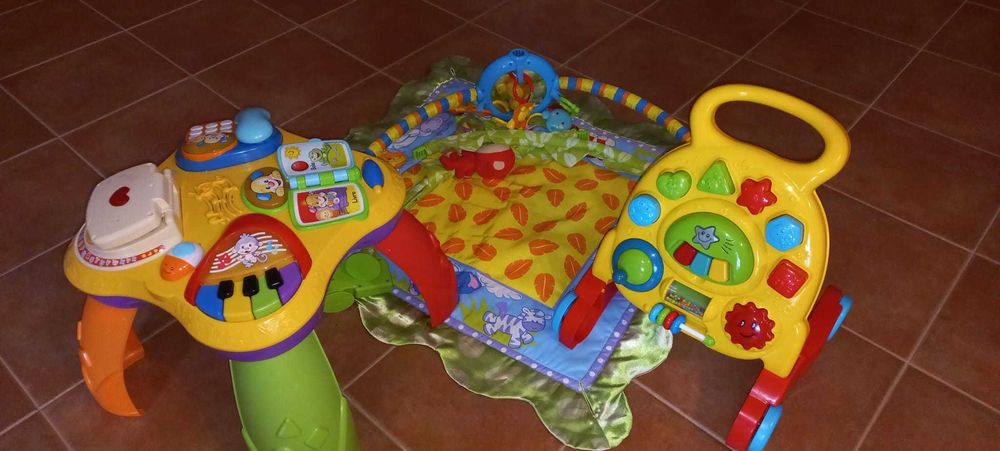Conjunto de brinquedos para bebé