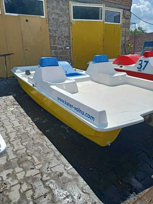 Водних велісипедів (катамарани) Fiesta 4 Б/У