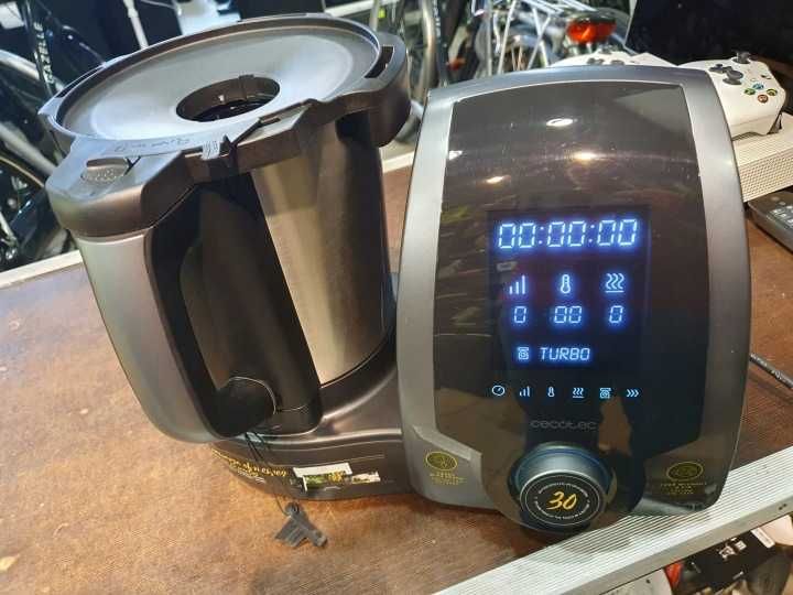 Robot kuchenny Cecotec MAMBO 8590