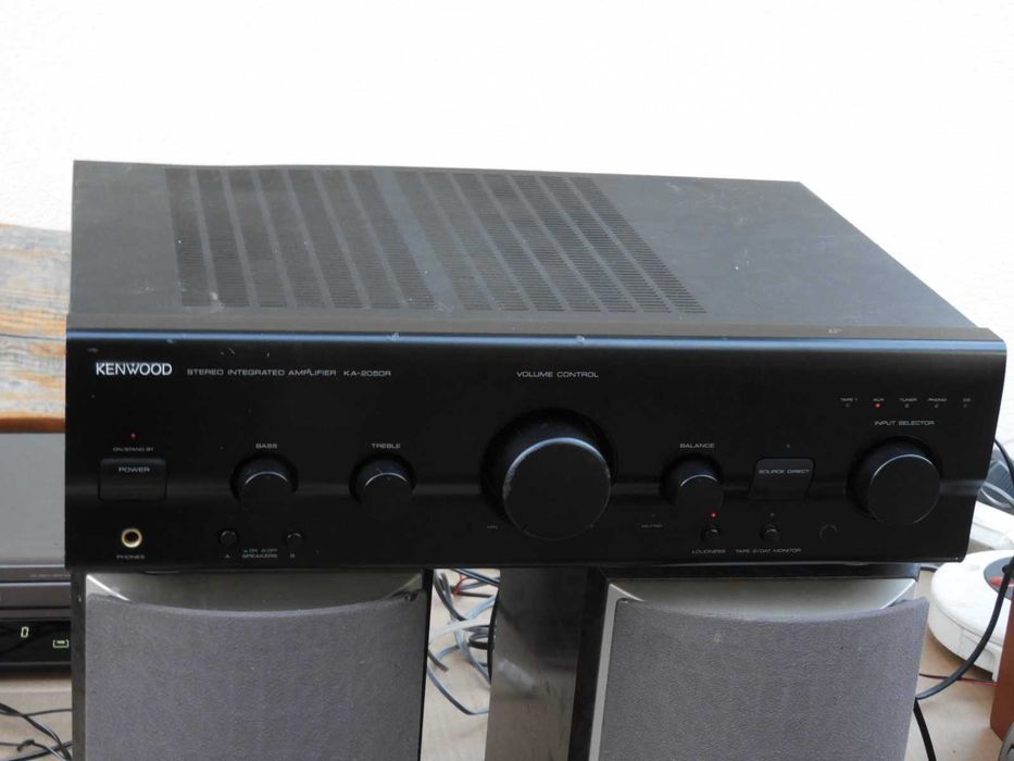 Wzmacniacz Kenwood KA - 2050 R część dużej wieży 44 cm