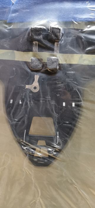 Szyba czołowa sensor grzana Ford b-max nowa oryginał
