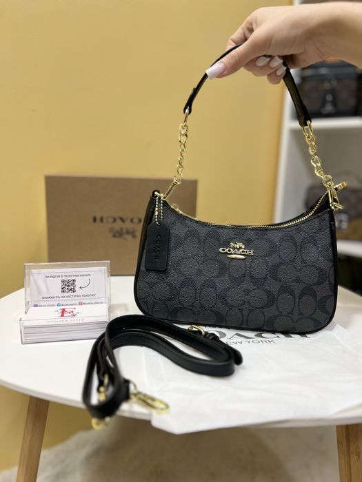 Сумка Teri Shoulder Bag Coach у чорному