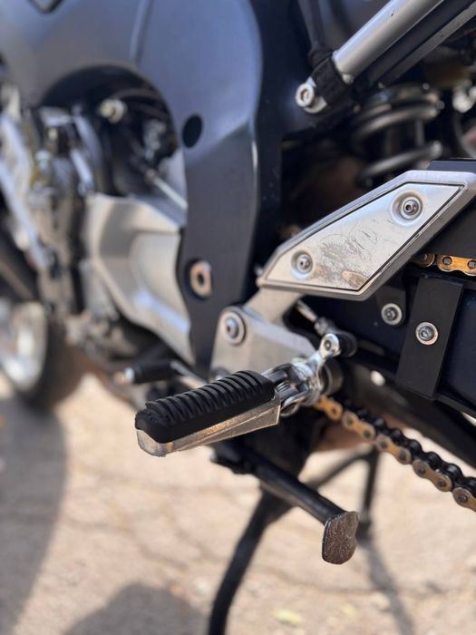 Продам Yamaha Fazer FZ1