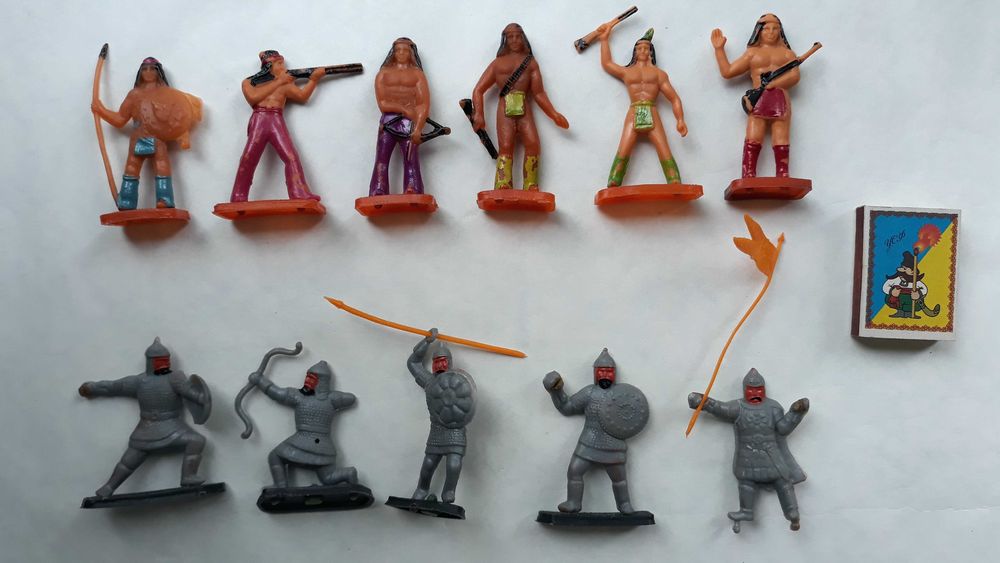 Игрушка набор индейцы гдр и солдатики русская дружина богатырь ссср