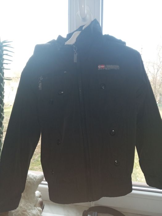 Курточка куртка весняна розмір 110 стан ідеальний