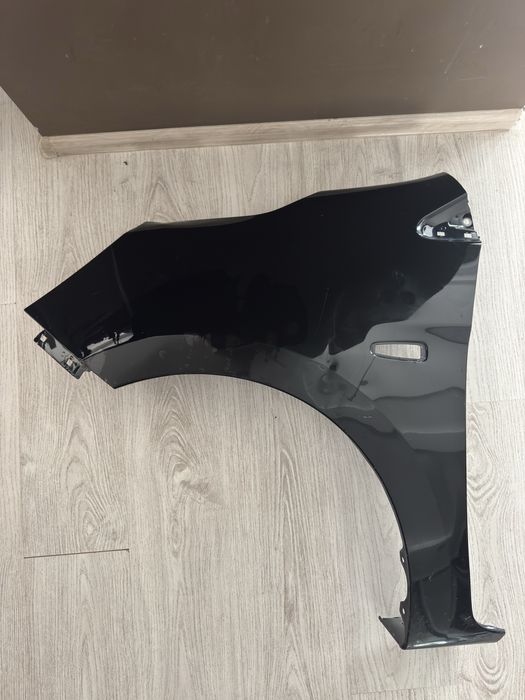 Передне ліве крило на Mitsubishi Mirage, Mitsubisi space star