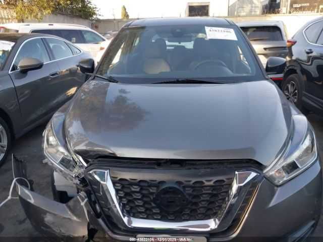 NISSAN KICKS S xtronic CVT 2020
