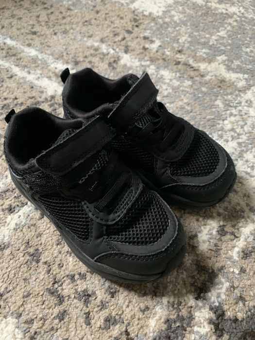 Кросівки  дитячі