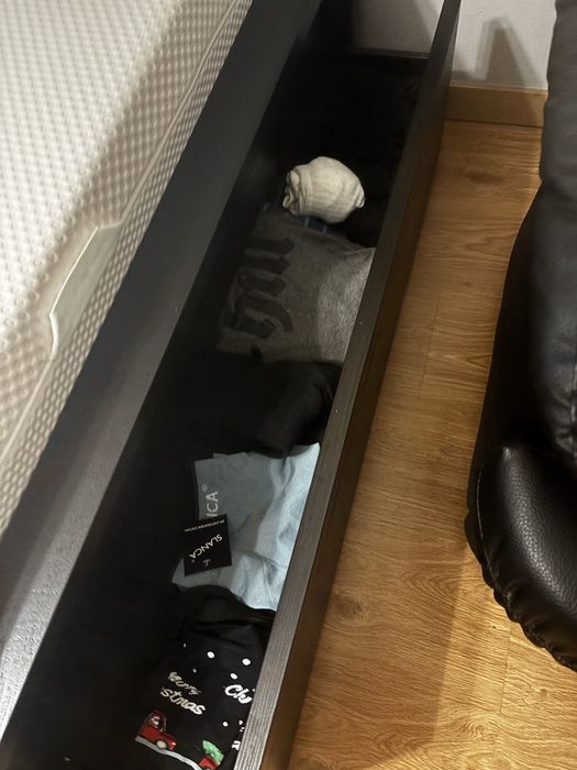 Cama de solteiro