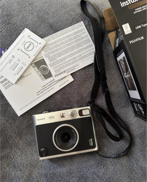 Фотокамера миттєвого друку Fujifilm Instax Mini Evo Black