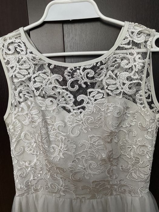 Sukienka jasne ecru 36