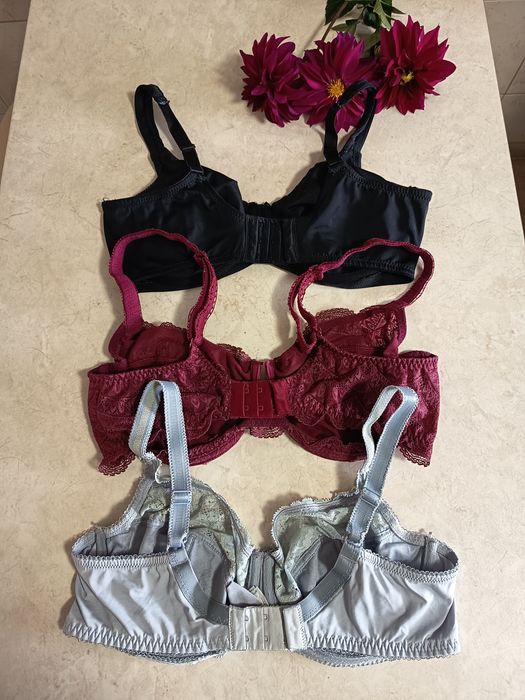 Stanik biustonosz 80 D zestaw 3 sztuki + figi gratis