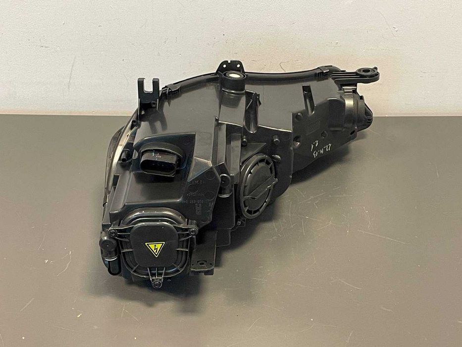 Prawa Lewa Lampa Reflektor Audi A4 B9 Przed Lift Bi-Xenon