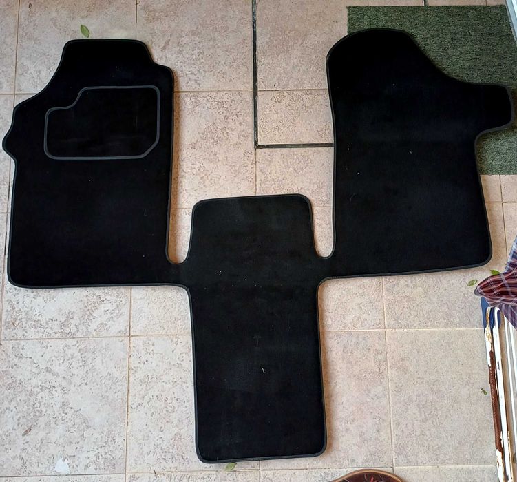 Tapetes para automóvel