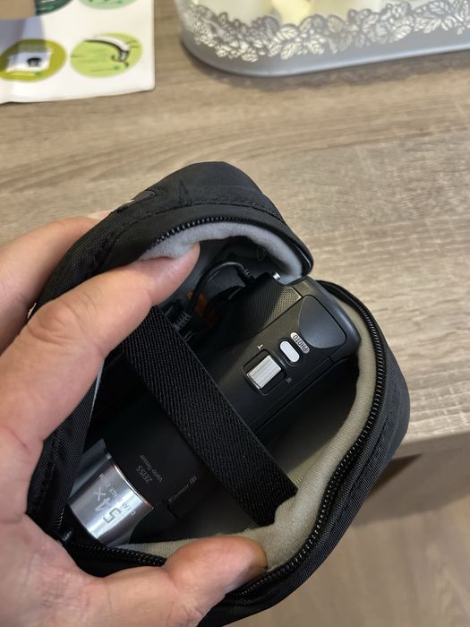 Kamera Sony HDR-CX240E