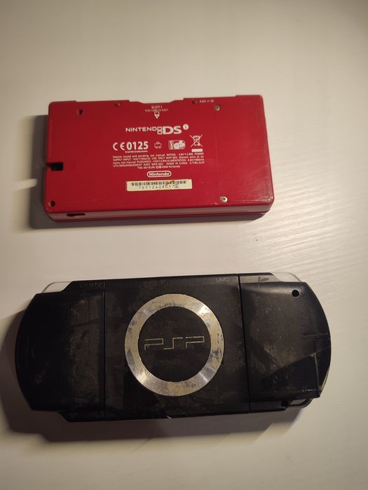 Продам 2 приставки