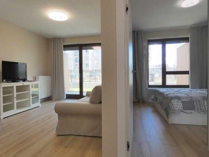 2 pokoje z miejscem w garażu- Białej Floty 4A, BRAK PROWIZJI