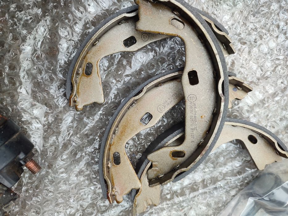 Колодки тормозные на ручник Opel Omega A