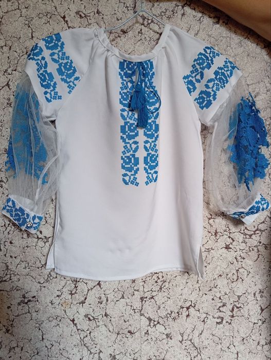 Продам Вишиту блузку