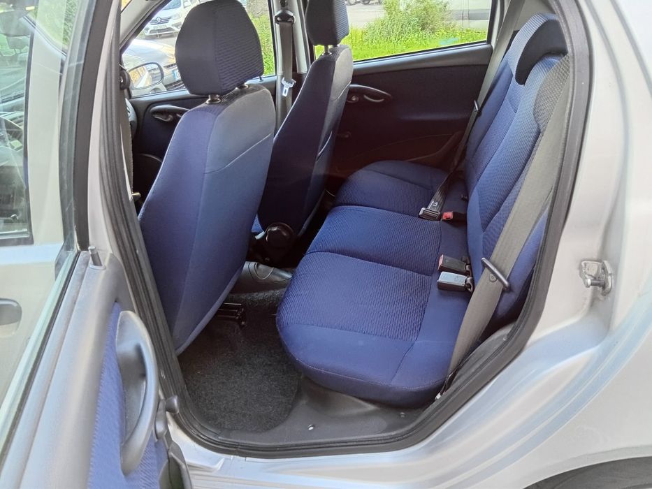 Fiat Punto 1.2 8v único dono