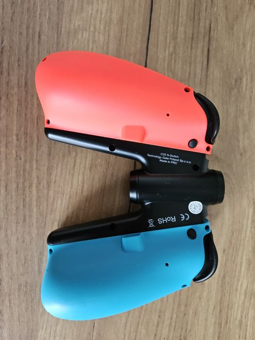 Joy-Con Neon Blue/Red Nintendo Switch + Grip Cobra | Stan Bardzo Dobry