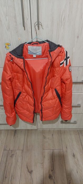 Продам куртку , в хорошем состоянии