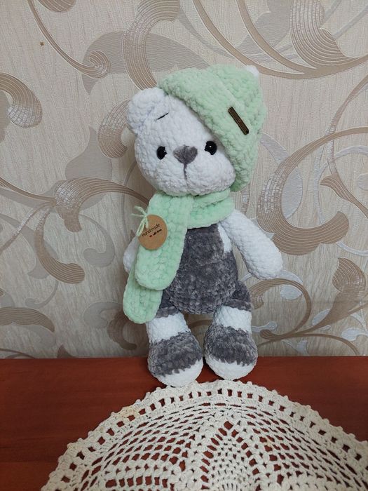 В'язані іграшки.