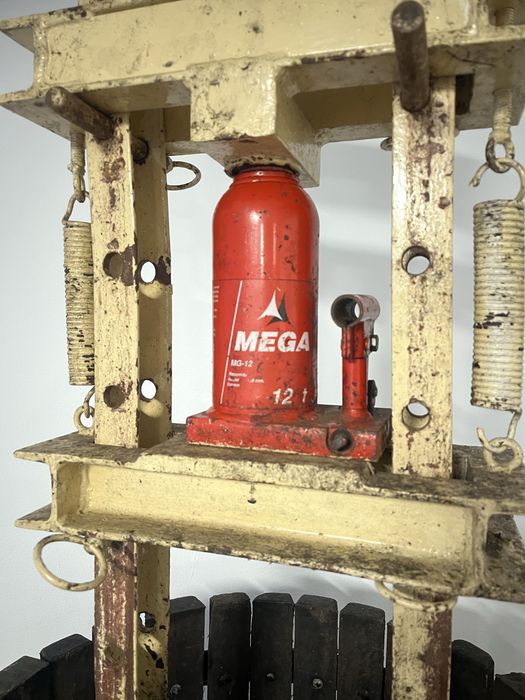 Prensa para esmagar vinho com macaco mega 12 t