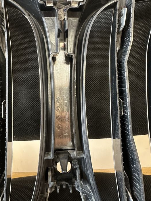 Решетка радиатора хром BMW G05