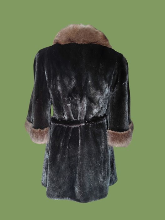 Ог 106см. Норковая шуба с соболем.  Натуральная шуба