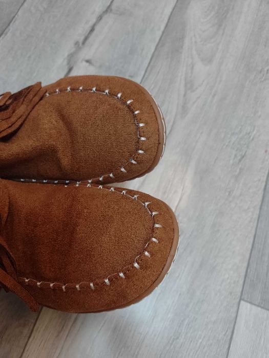 (39) Brązowe z frędzlami Botki kowbojki na szeroką stopę, Nowe