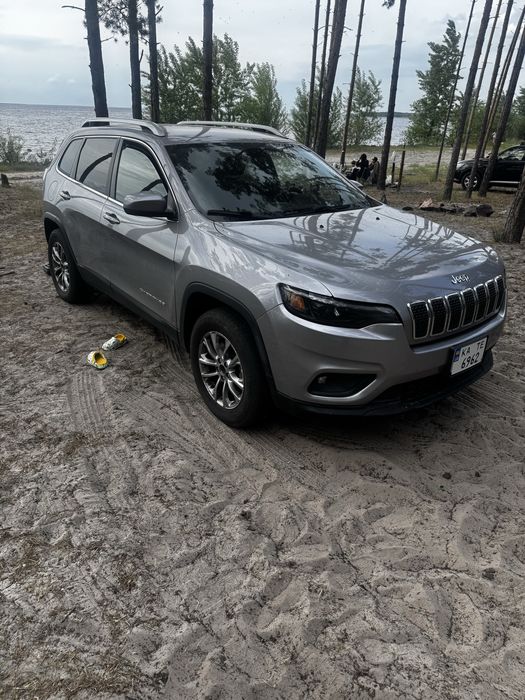 Продам jeep cherokee KL  2019 повний привід газ/бенз
