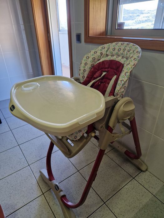 cadeira de papa polly magic da chicco