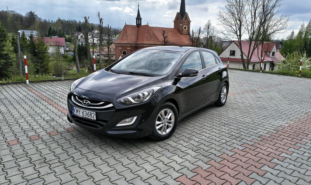Hyundai I30 Lift // 1.4 Benzyna // 99KM // Klima // Kamera // Bluetooth //