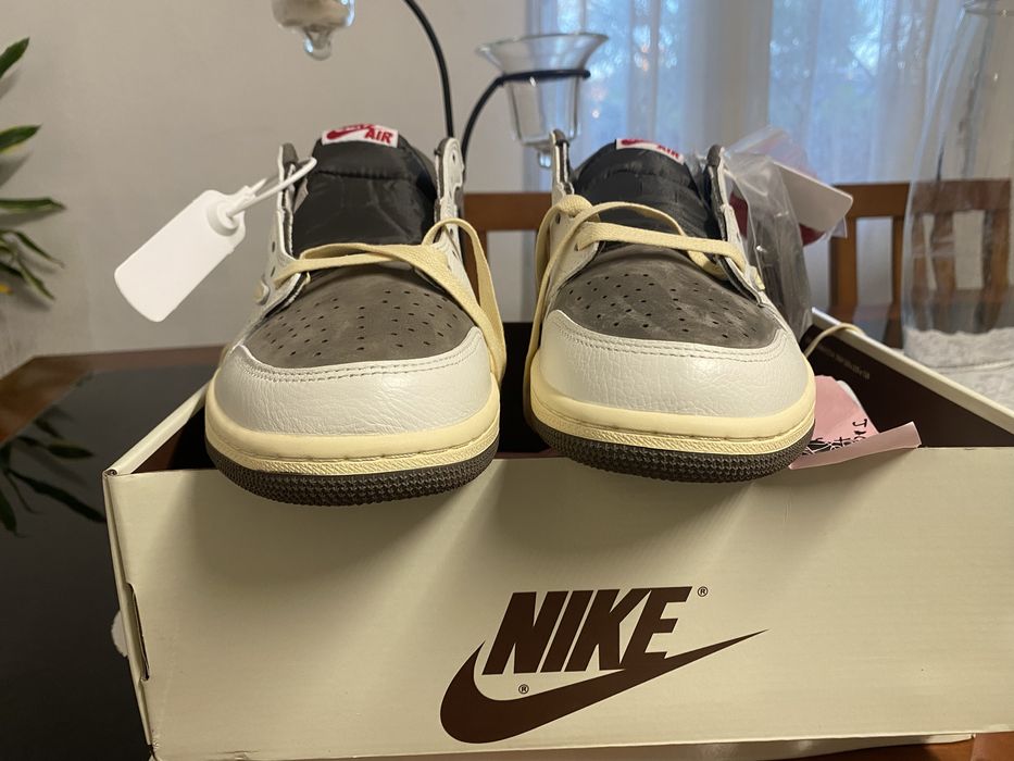 Nike air force travis scott