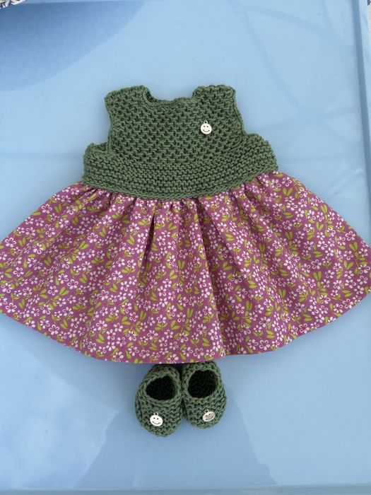 Vestido novo mais carapins para Nenucos