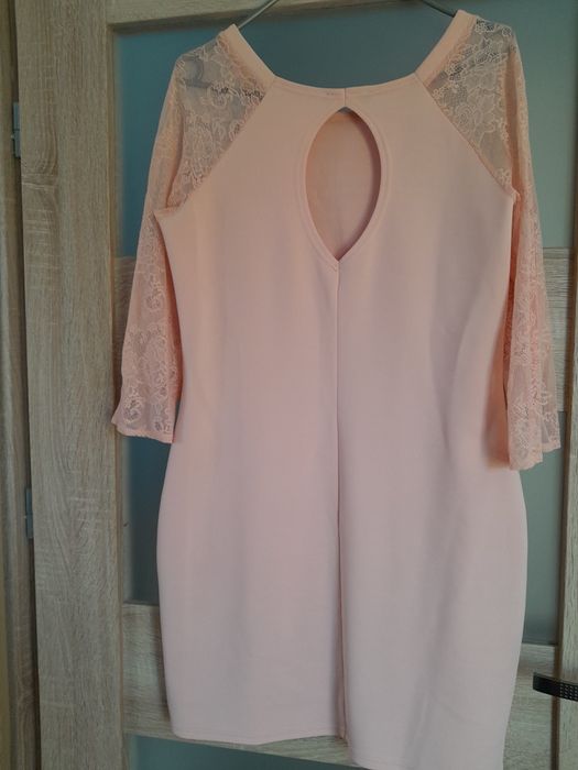 Sprzedam sukienkę rozmiar. 42