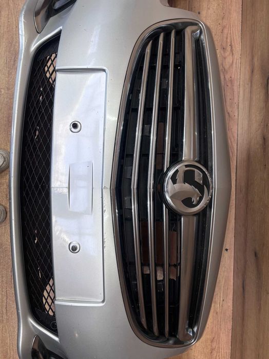 Zderzak przedni Opel Insignia lift