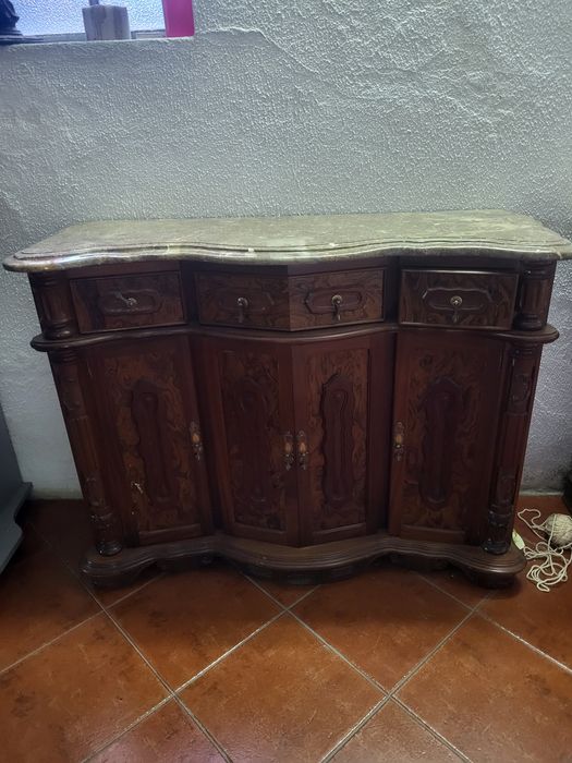 Sapateira de entrada com Pedra Marmore