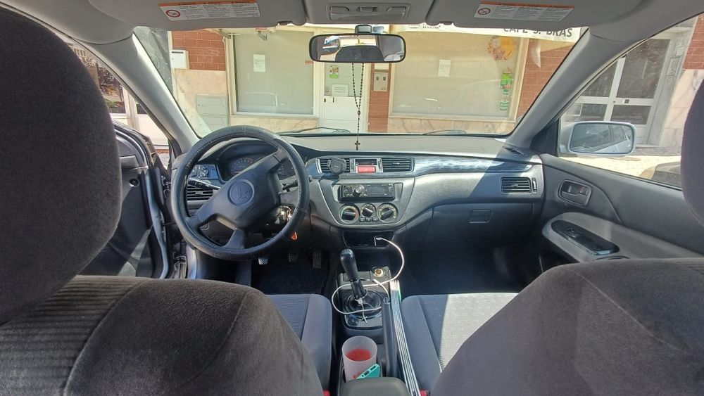 Vende-se Mitsubishi Lancer de 2004