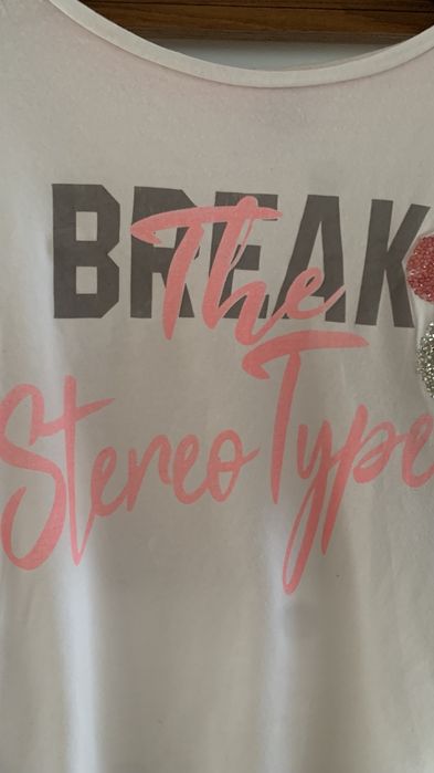 Biała bluzeczka dla dziewczynki 146