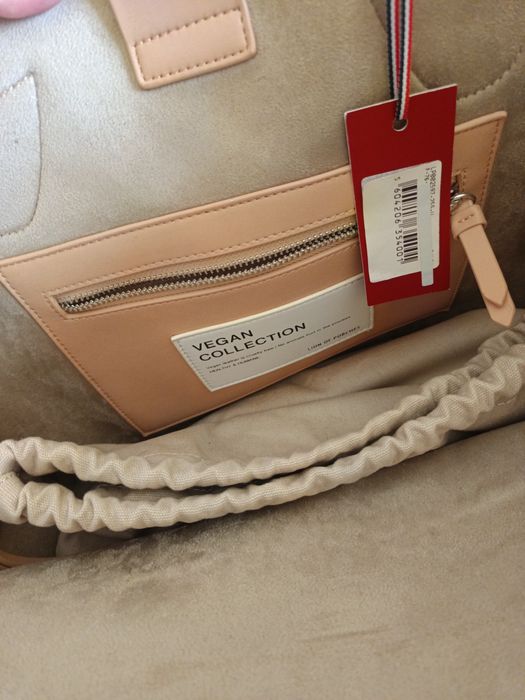 Mala Lion of Porches nova