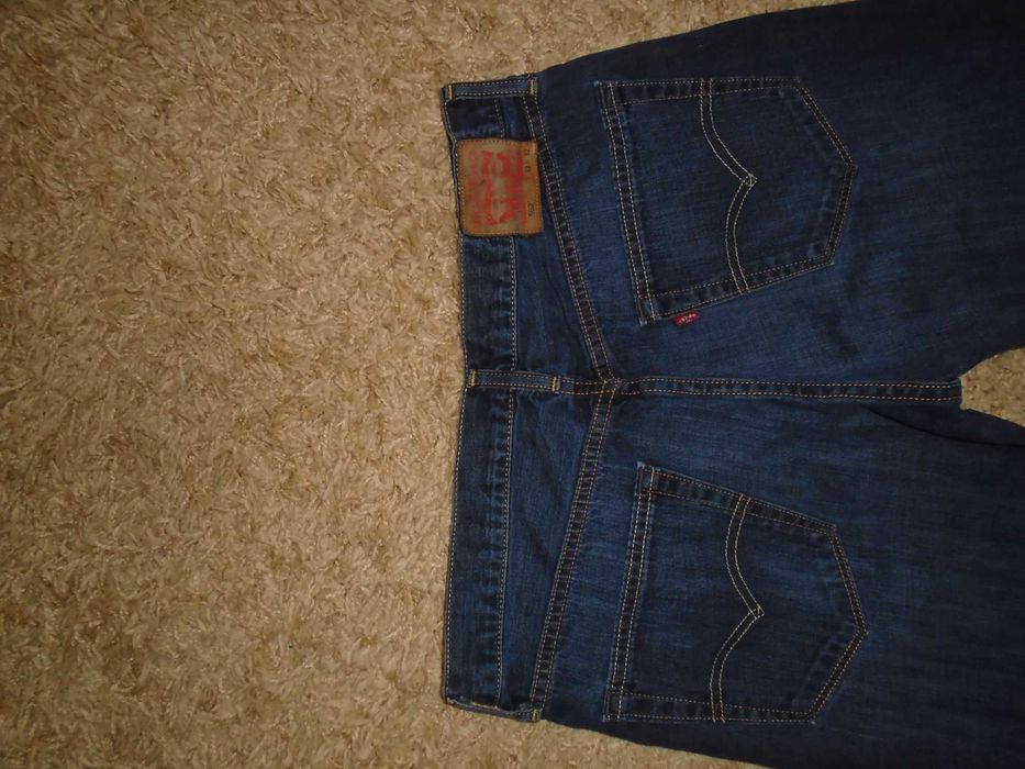 Джинсы Levis 562 USA W32 L32