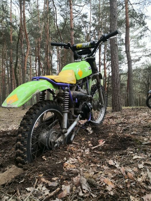 cross suzuki na chodzie