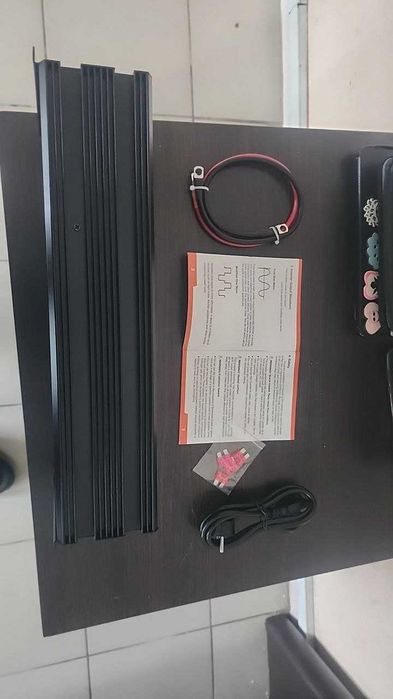 Інвертор 3000 w-6000 вт 12в 220V перетворювач Чистий синус із зарядкою