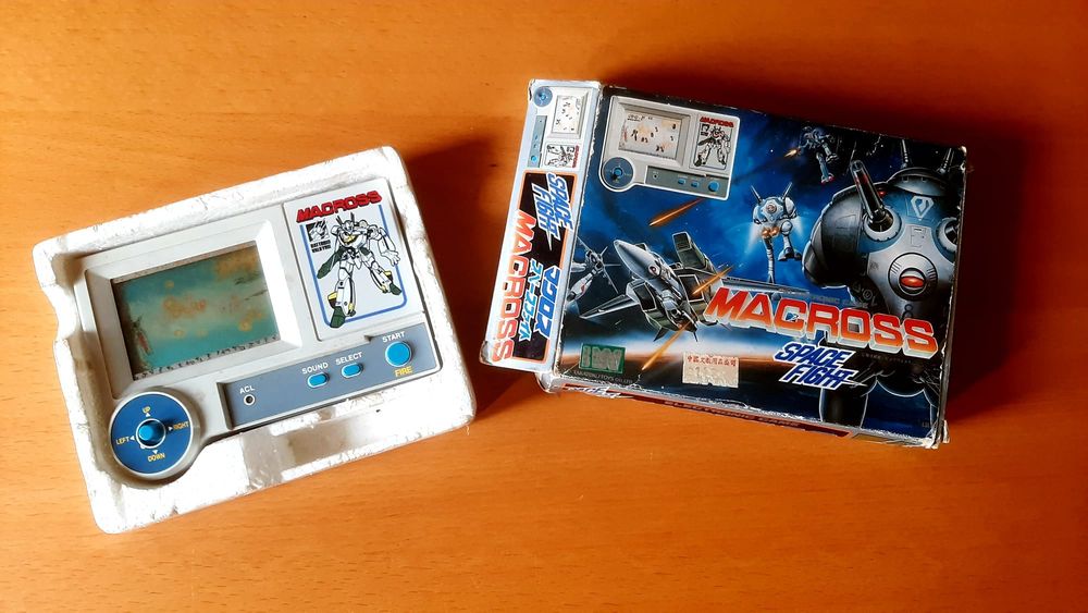 Jogo eletrônico em excelente estado