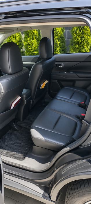 Mitsubishi Outlander III