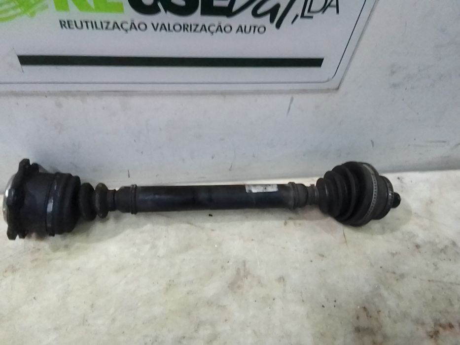 Transmissão frente esquerda AUDI A6 (4B2, C5)