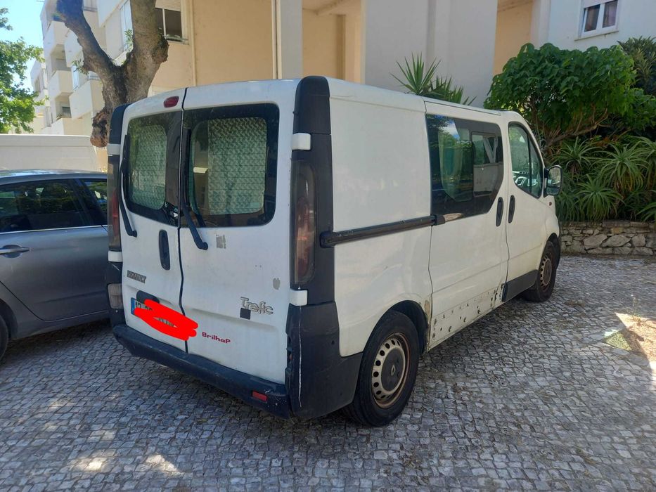 Carrinha trafic 6 lugares mais carga